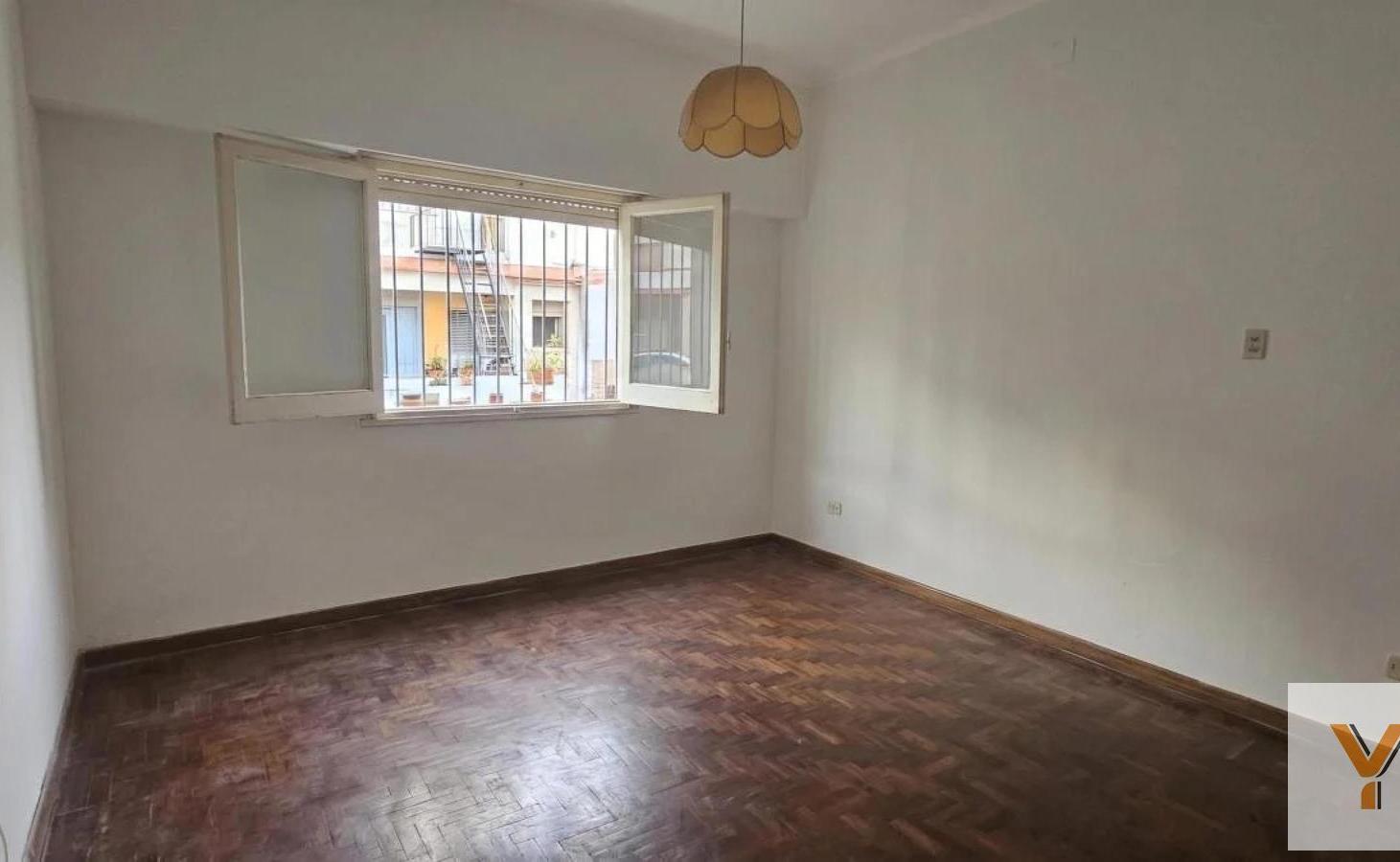Foto de Casa en Venta - 2 Dormitorios 1 Baño - 322.99mts - La Plata, imagen 1