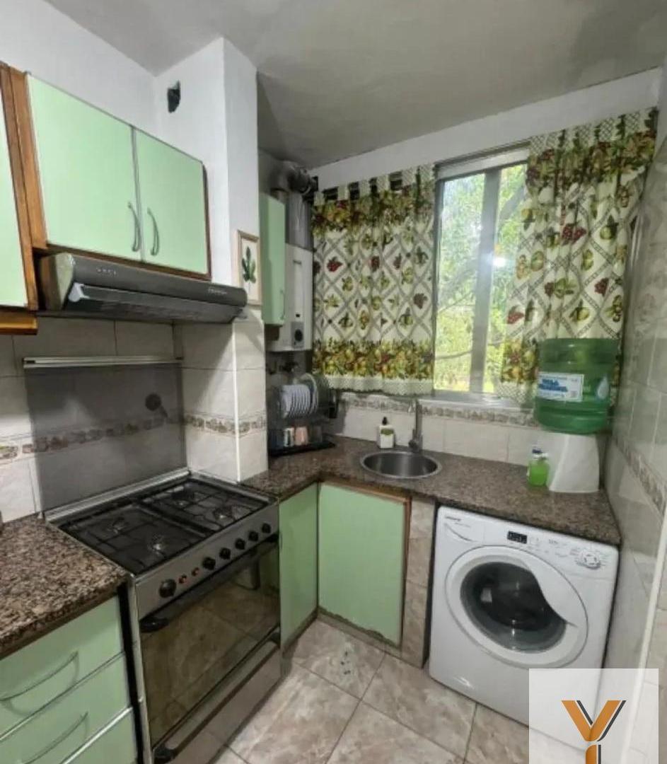 Foto de Departamento en Venta - 3 Dormitorios 1 Baño - 54mts - Lanús, imagen 5