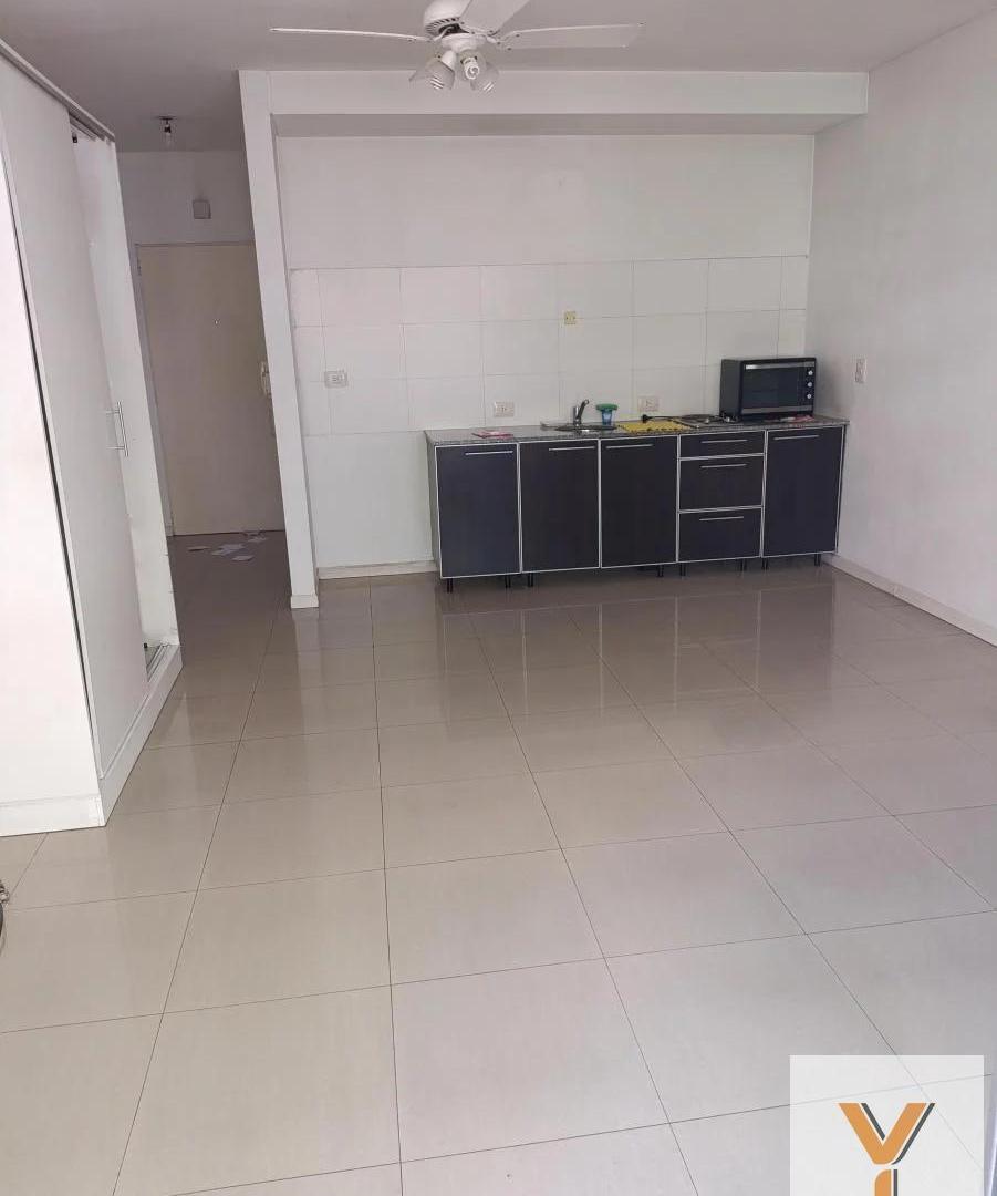 Foto de Departamento en Alquiler - Monoambiente 1 Baño - 32mts - Villa Urquiza, imagen 2