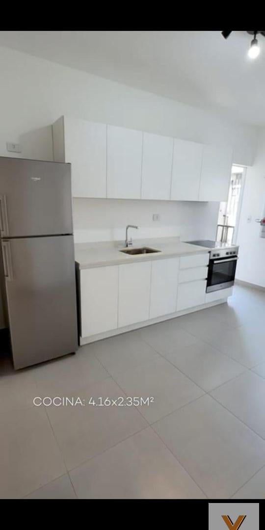 Foto de Departamento en Venta - 2 Dormitorios 1 Baño - 60mts - Lanús, imagen 1