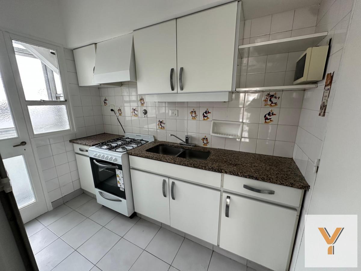 Foto de Departamento en Alquiler - 4 Dormitorios 1 Baño - 75mts - Recoleta, imagen 1