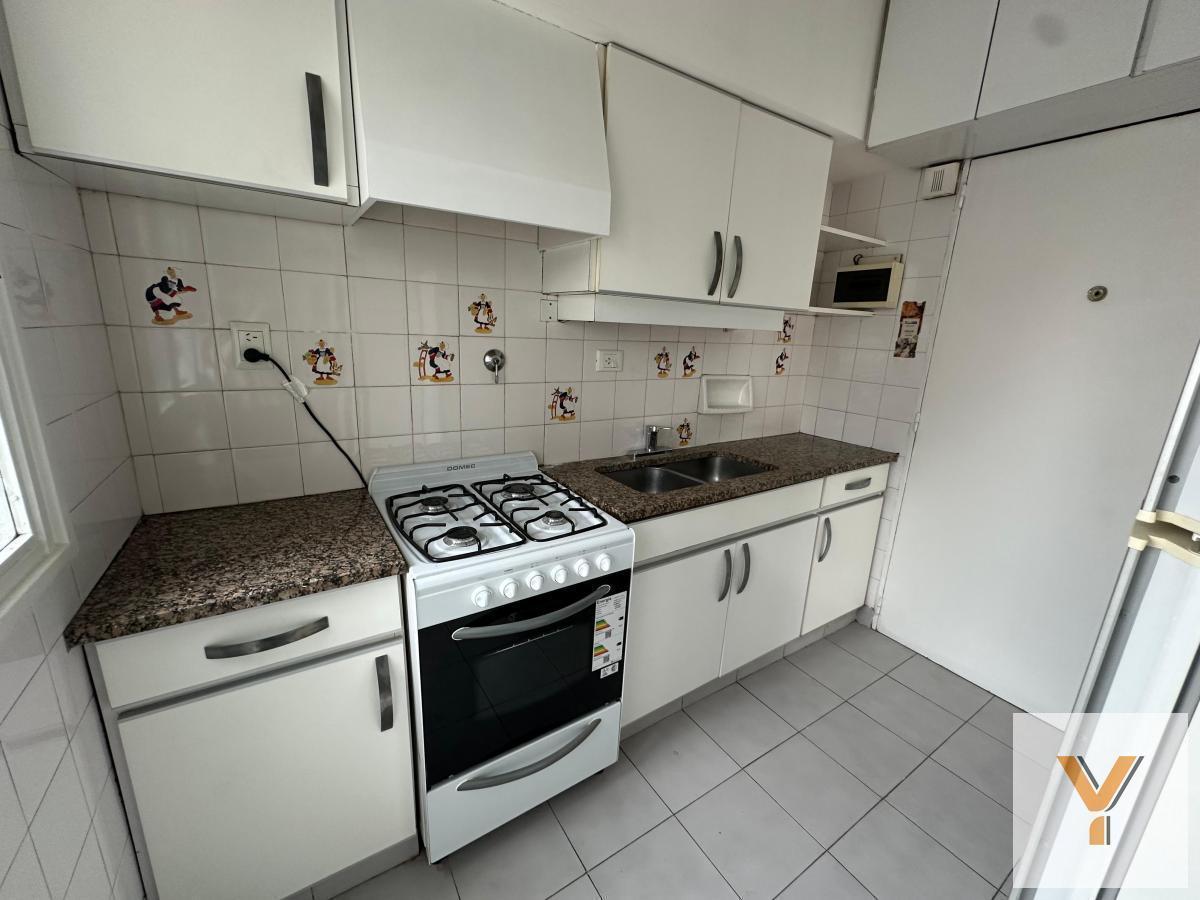 Foto de Departamento en Alquiler - 4 Dormitorios 1 Baño - 75mts - Recoleta, imagen 5