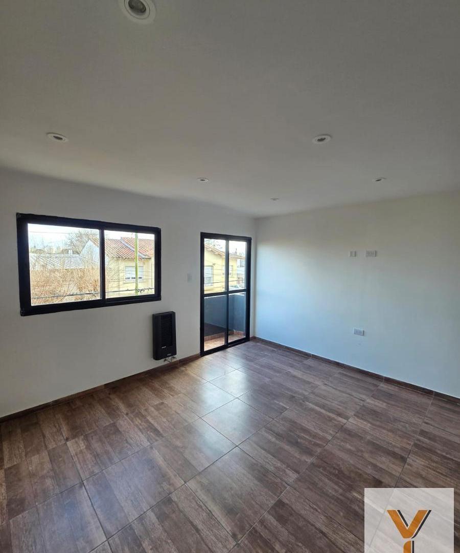 Foto de PH en Venta - 2 Dormitorios 1 Baño - 60mts - Mar Del Plata, imagen 1