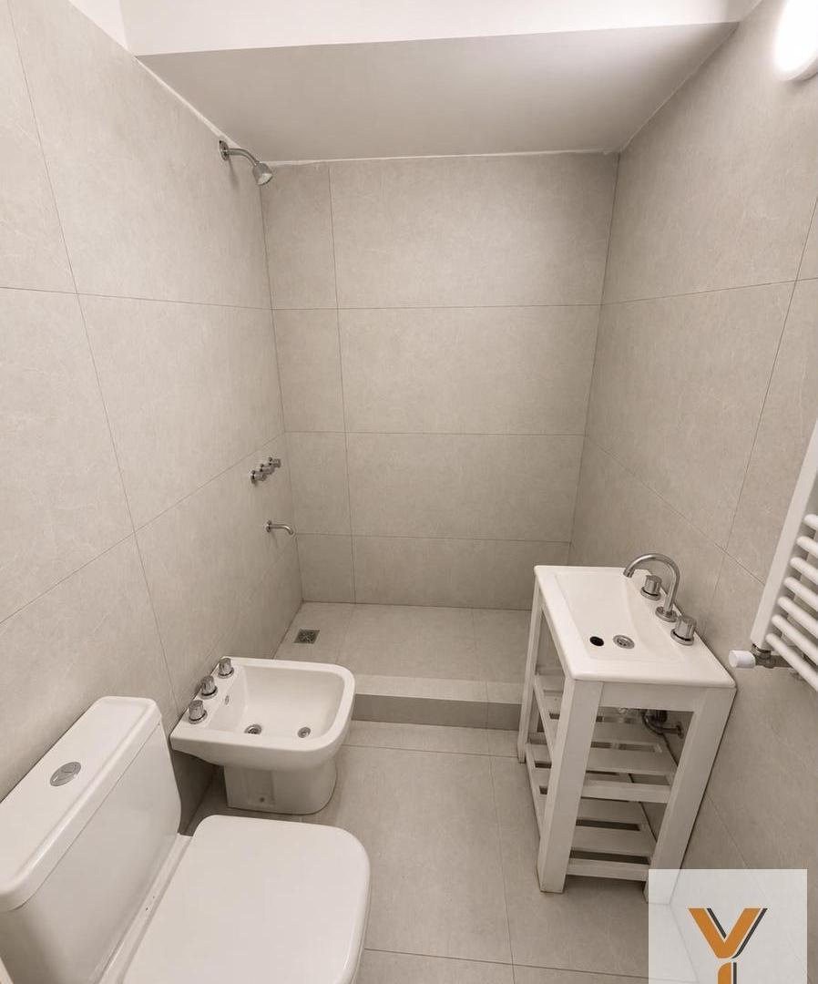 Foto de PH en Venta - 2 Dormitorios 2 Baños - 110mts - Mar Del Plata, imagen 3
