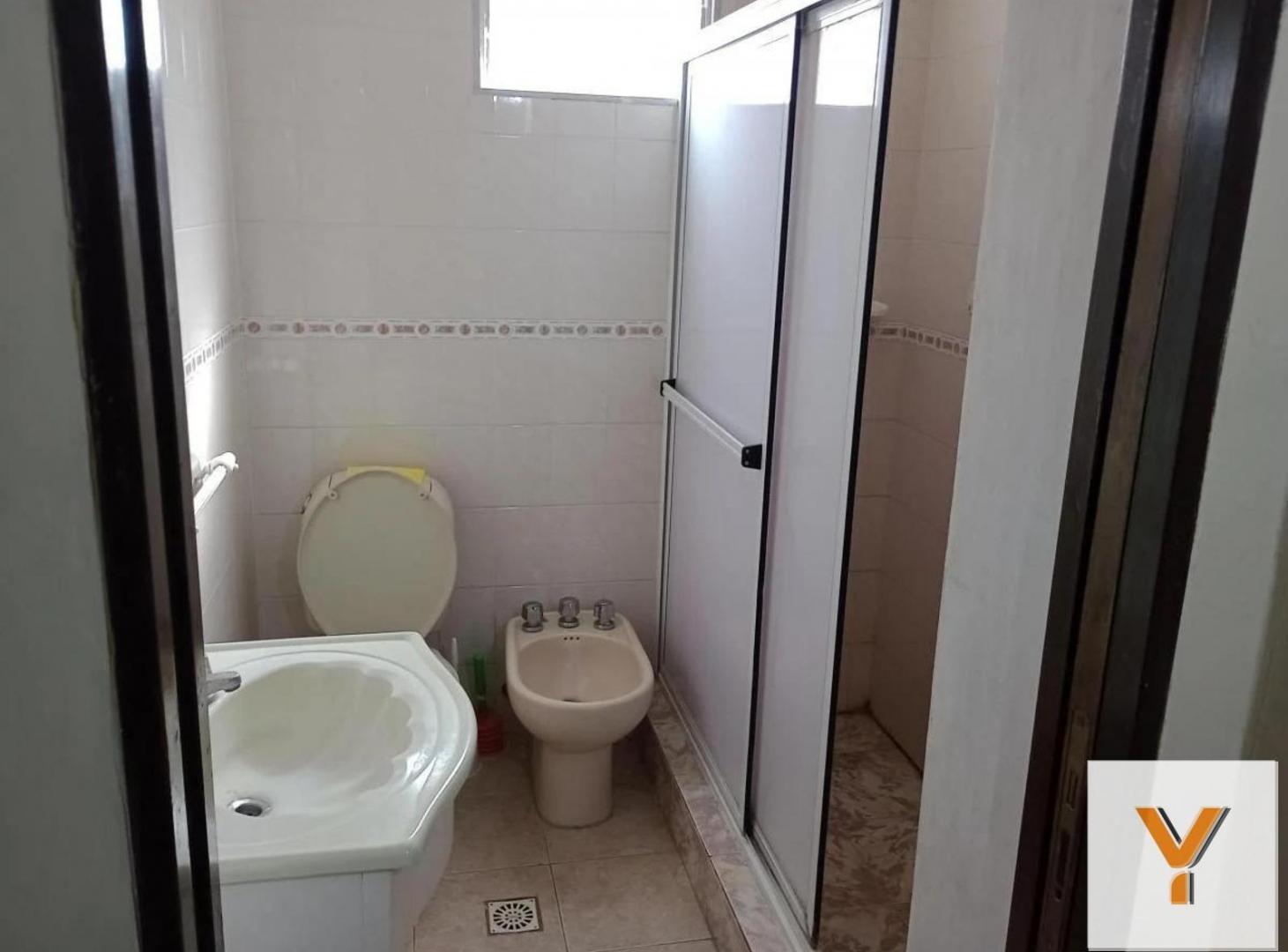 Foto de Casa en Alquiler - 3 Dormitorios 2 Baños - 300mts - Pinamar, imagen 3
