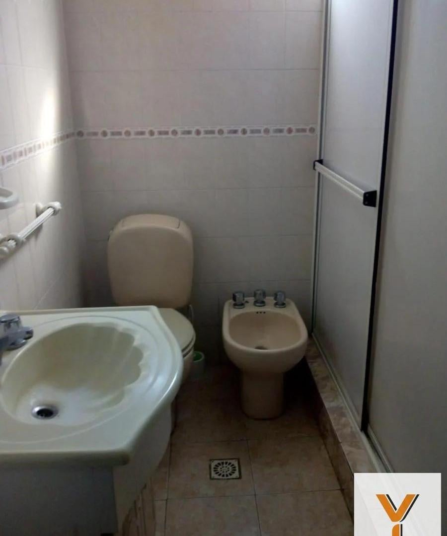 Foto de Casa en Alquiler - 3 Dormitorios 2 Baños - 300mts - Pinamar, imagen 1