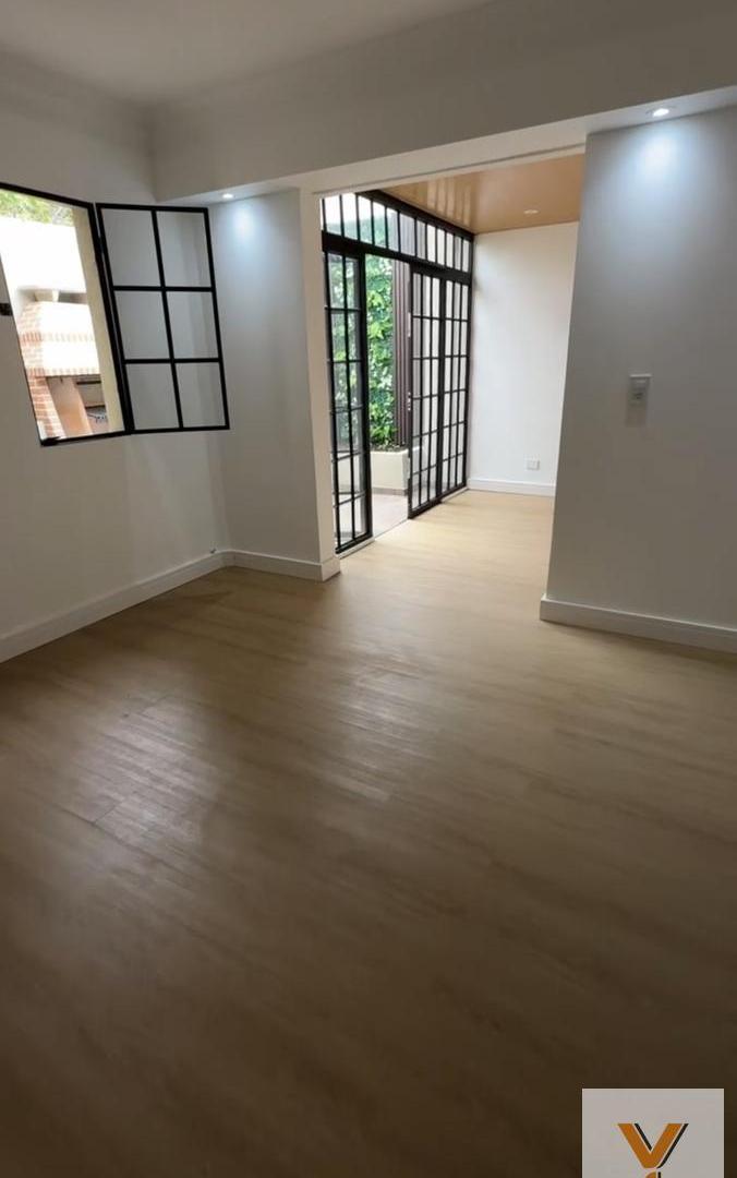 Foto de PH en Venta - 2 Dormitorios 1 Baño - 83mts - Saavedra, imagen 2