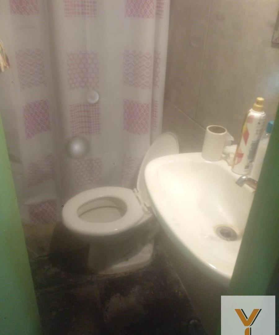 Foto de Casa en venta - 3 Dormitorios 3 Baños - 360Mts2 - La Reja, imagen 4