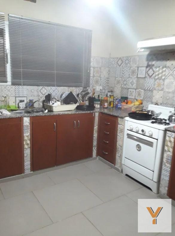Foto de Casa en venta - 2 dormitorios 2 baños - 250mts2 - Necochea, imagen 5