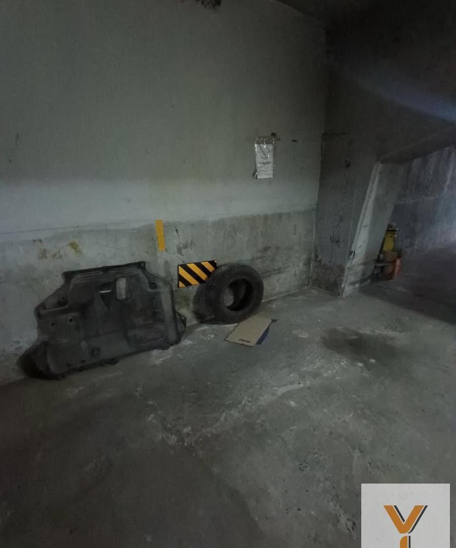 Foto de Cochera en Venta - - 9mts - Recoleta, imagen 1