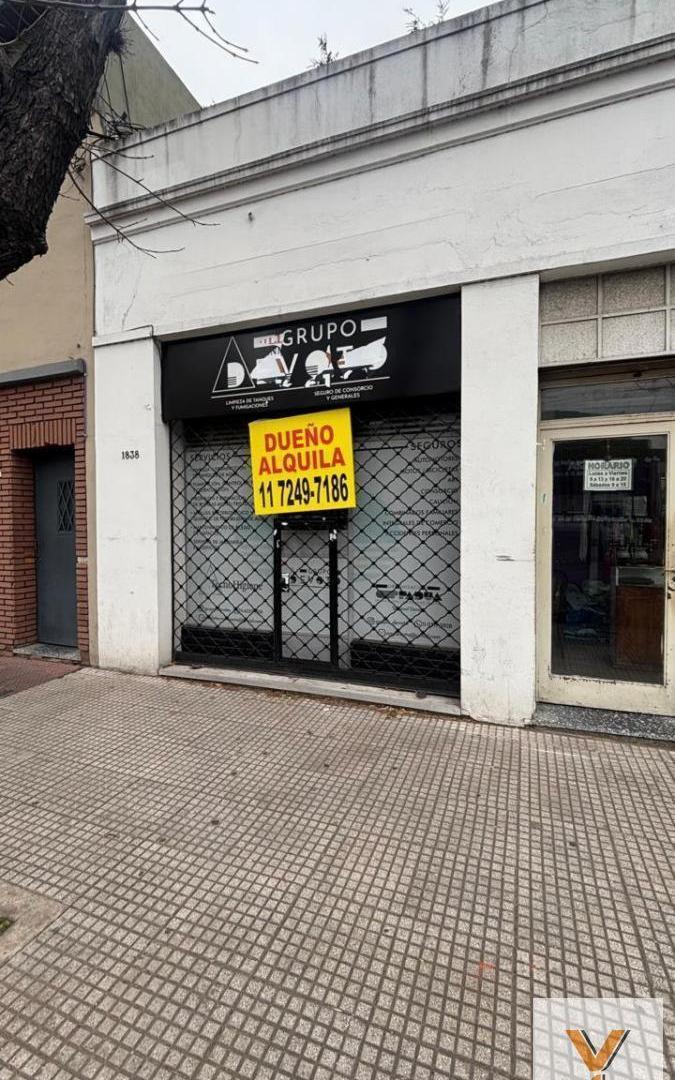 Foto de Local en Alquiler - Monoambiente 1 Baño - 17mts - Monte Castro, imagen 4