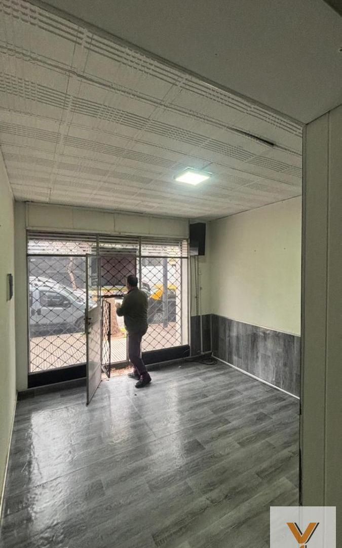 Foto de Local en Alquiler - Monoambiente 1 Baño - 17mts - Monte Castro, imagen 5