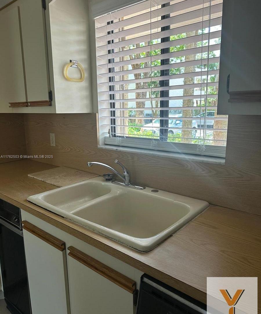 Foto de Departamento en venta - 2 Dormitorios 2 Baños - 124mts2 - Florida, imagen 4
