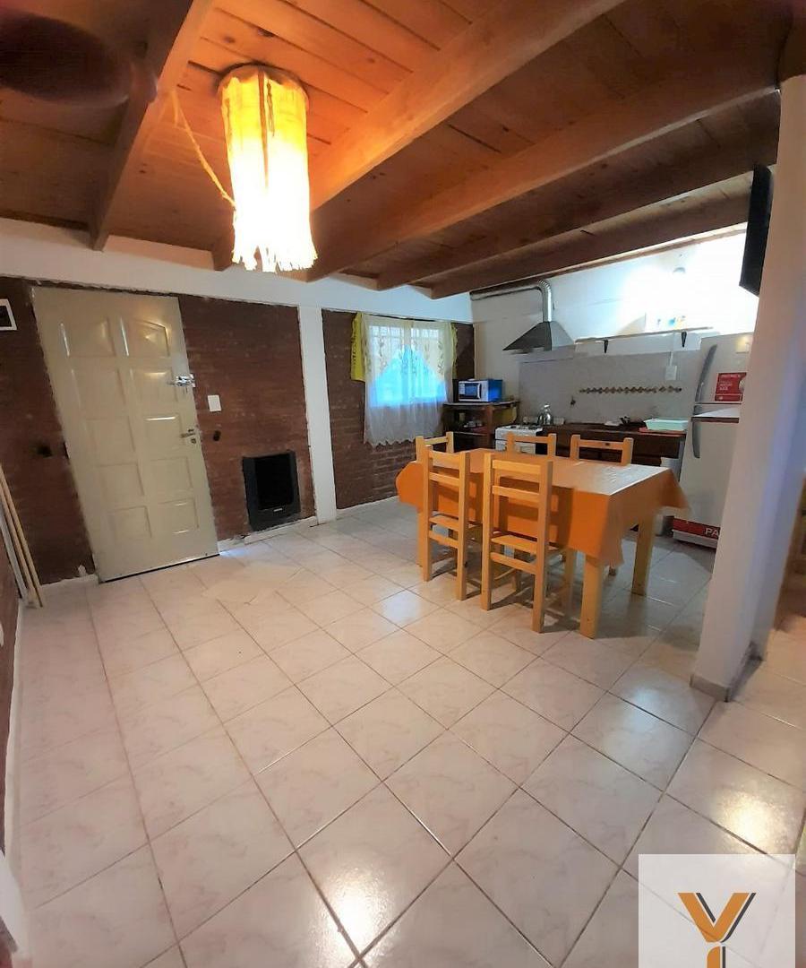 Foto de Dúplex en venta - 2 Dormitorios 1 Baño - Cochera - 50Mts2 - El Bolsón, imagen 1