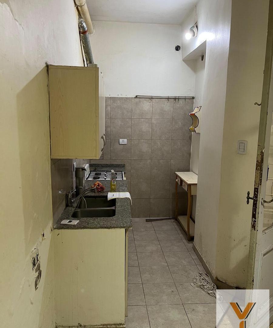 Foto de Departamento en Venta - 2 Dormitorios 1 Baño - 65mts - Flores, imagen 2