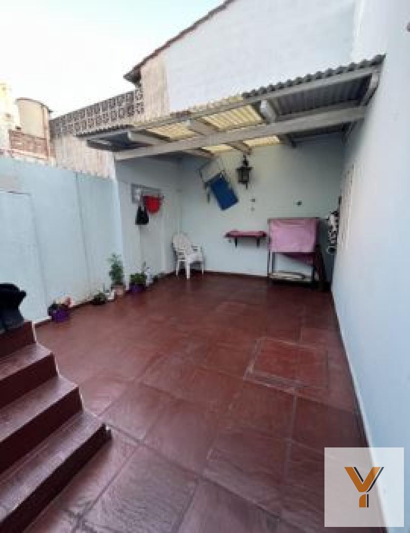Foto de Casa en venta - 2 Dormitorios 1 Baño - El Palomar, imagen 5