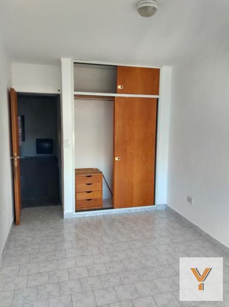 Foto de Departamento en venta - 2 dormitorios 1 baño - 53mts2 totales - La Plata, imagen 1