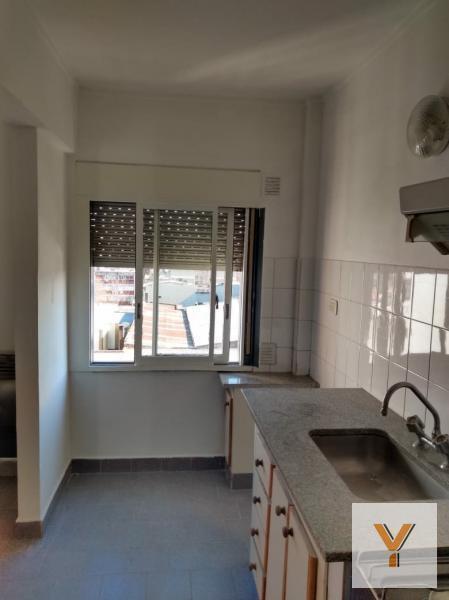 Foto de Departamento en venta - 2 dormitorios 1 baño - 53mts2 totales - La Plata, imagen 3