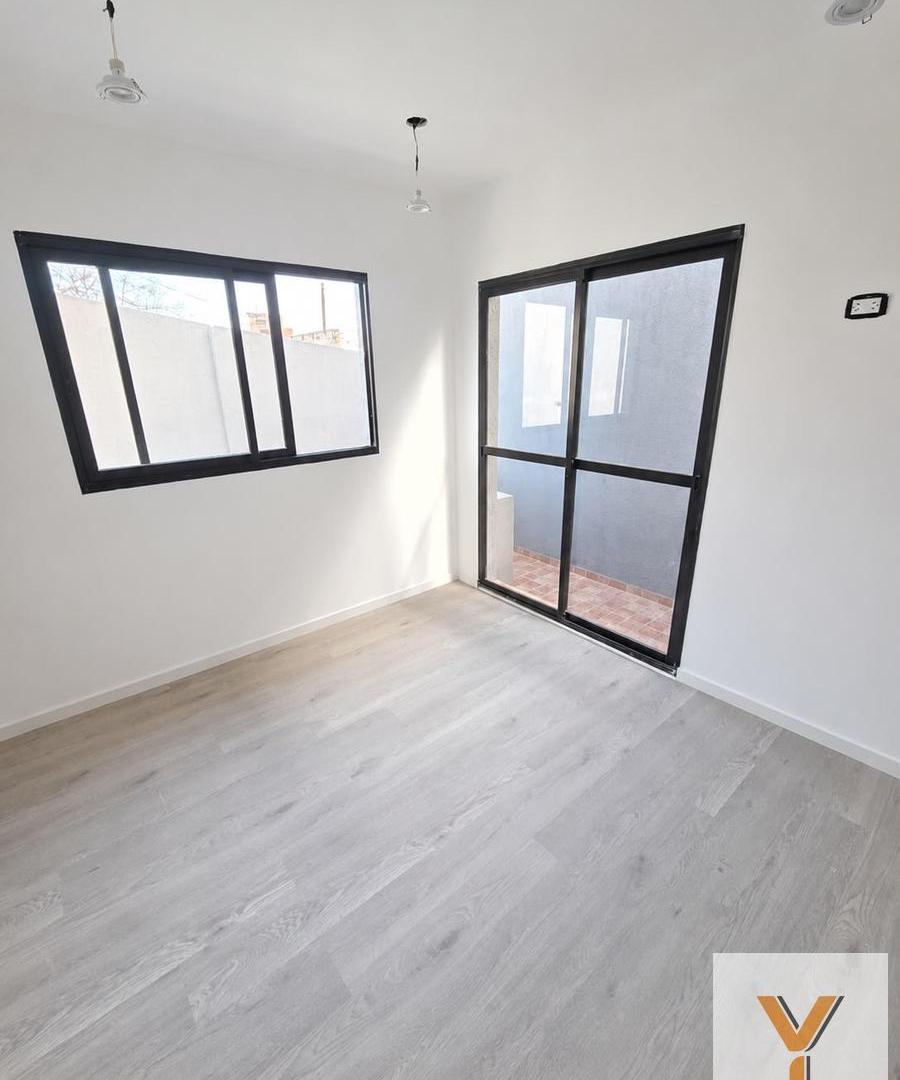 Foto de PH en Venta - 1 Dormitorio 1 Baño - 50mts - Mar Del Plata, imagen 1