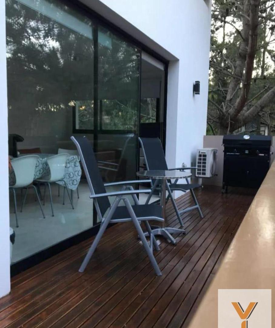 Foto de Departamento en venta - 2 Dormitorios 1 Baño - 70Mts2 - Villa Gesell, imagen 1