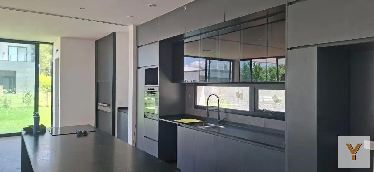 Foto de A Estrenar | Lagos de Canning | Lote 735m² | Living Doble Altura Pileta, imagen 2