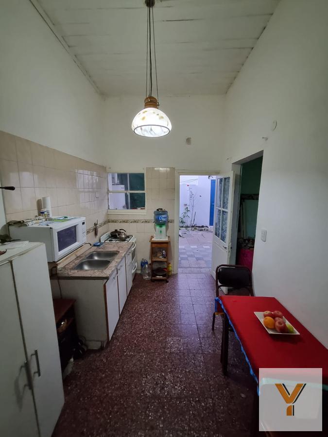 Foto de PH en venta - 2 Dormitorios 1 Baño - 49Mts2 - La Plata, imagen 1