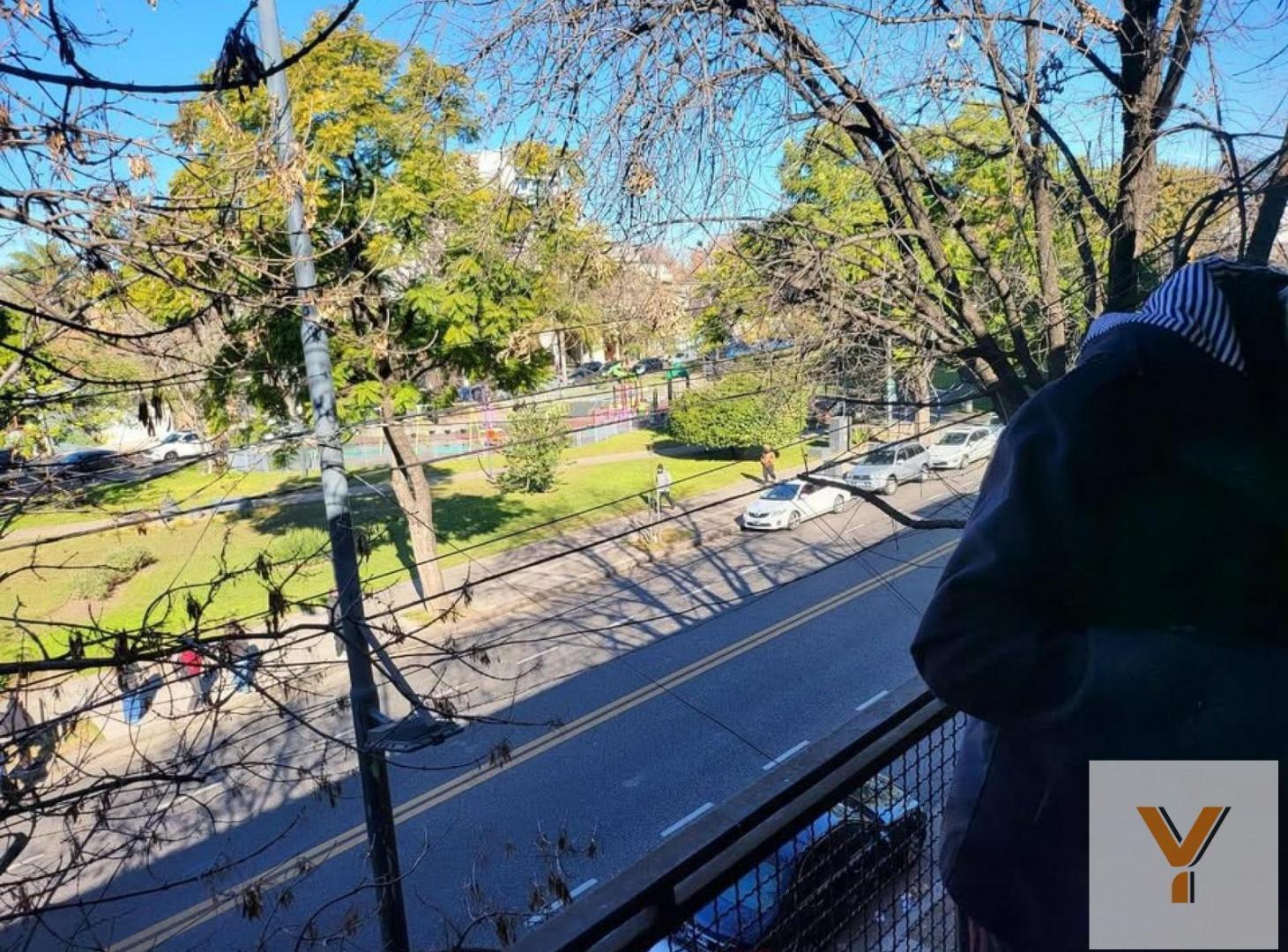 Foto de Departamento en Venta - 2 Dormitorios 1 Baño - 83mts - Villa Devoto, imagen 2