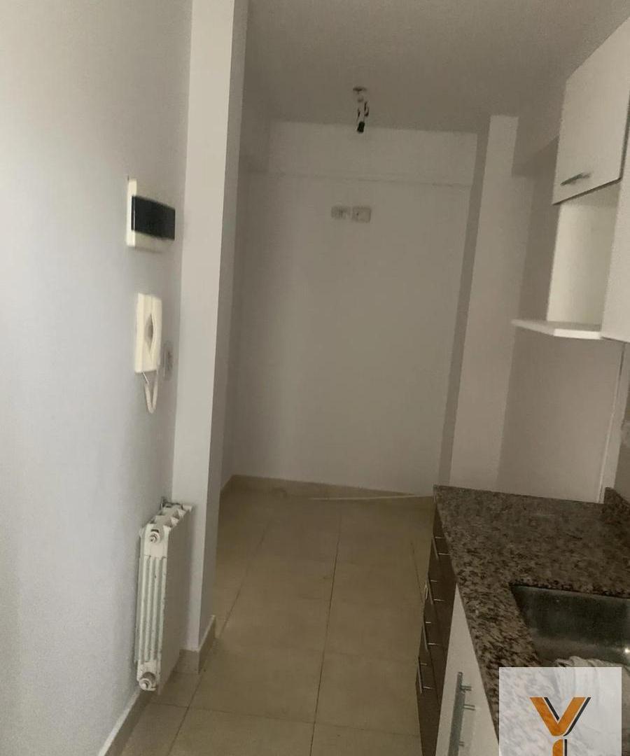 Foto de Departamento en Alquiler - 2 Dormitorios 1 Baño - 75mts - Villa Crespo, imagen 2