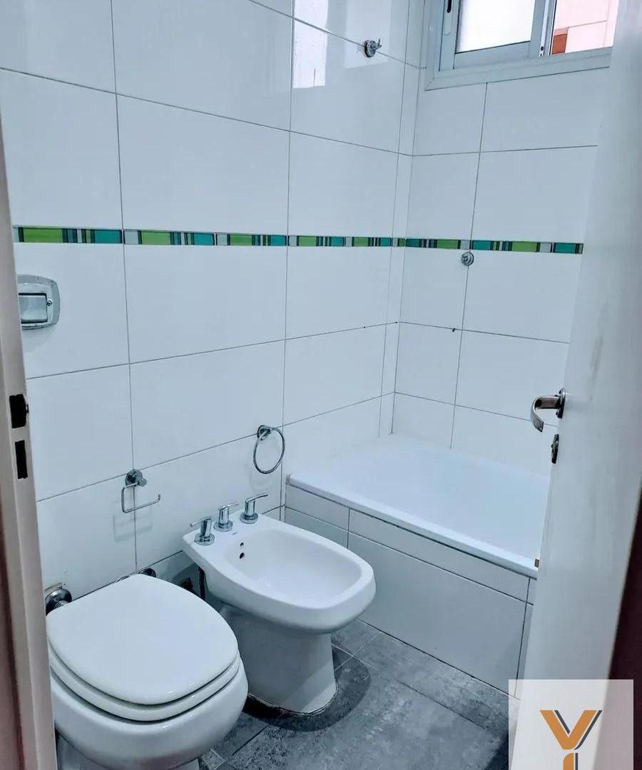 Foto de Departamento en Alquiler - 1 Dormitorio 1 Baño - 50mts - Lomas De, imagen 4
