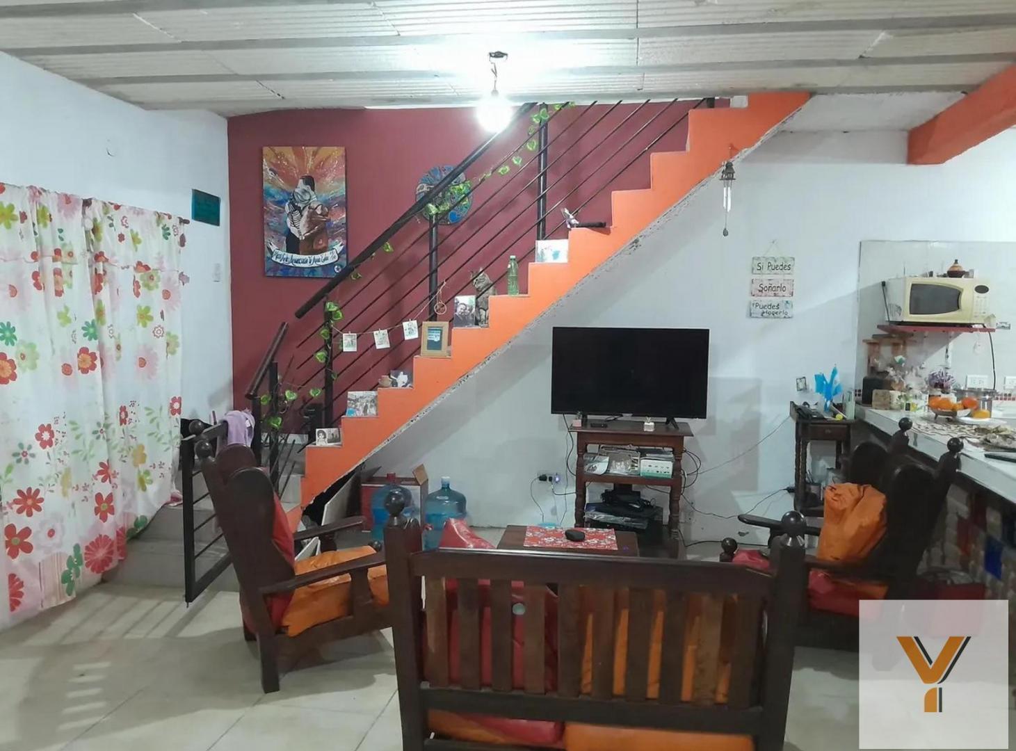 Foto de Casa en Venta - 2 Dormitorios 2 Baños - 225mts - Berazategui, imagen 4
