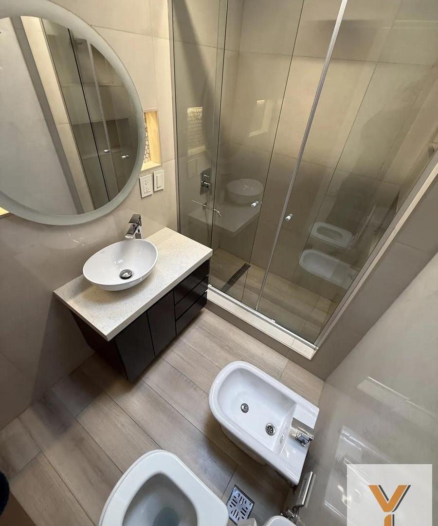 Foto de Casa en Venta - 3 Dormitorios 3 Baños - 203mts - Villa Devoto, imagen 2