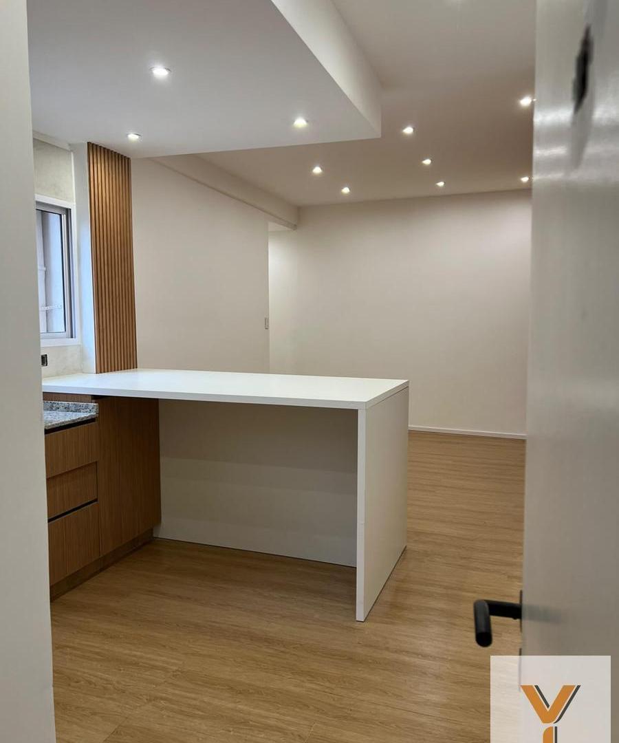 Foto de PH en Venta - 2 Dormitorios 1 Baño - 51mts - Monte Castro, imagen 4
