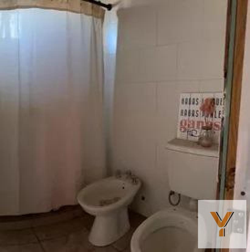 Foto de Casa en venta - 1 Dormitorio 1 Baño - 400Mts2 - Trenque Lauquen, imagen 4