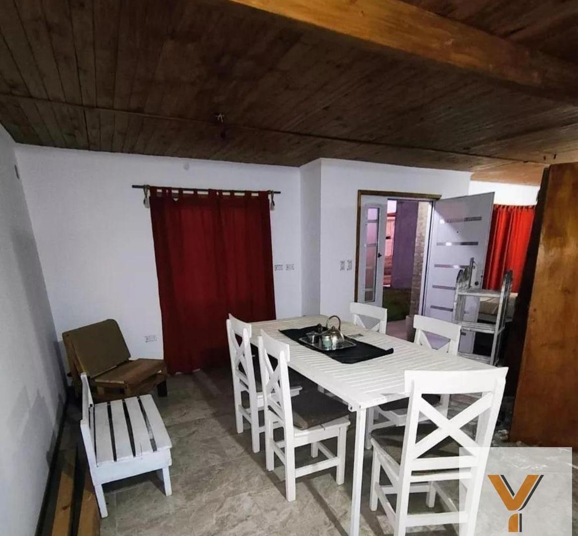 Foto de Casa en venta - 1 Dormitorio 1 Baño - 400Mts2 - Trenque Lauquen, imagen 3