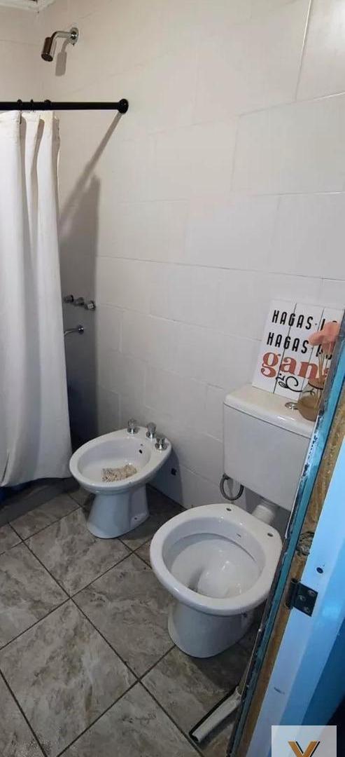 Foto de Casa en venta - 1 Dormitorio 1 Baño - 400Mts2 - Trenque Lauquen, imagen 5