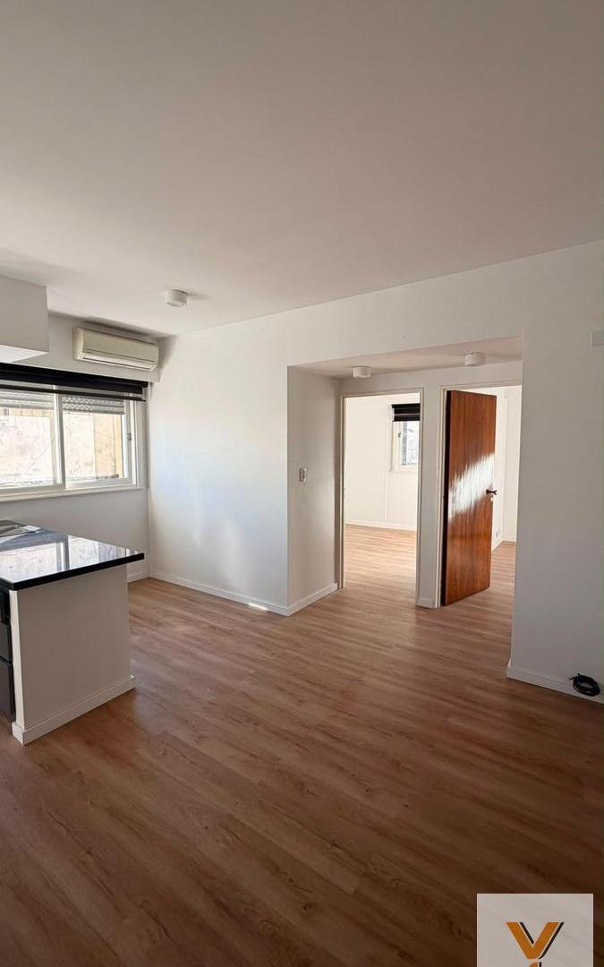 Foto de Departamento en Venta - 2 Dormitorios 1 Baño - 54mts - San Nicolás, imagen 1