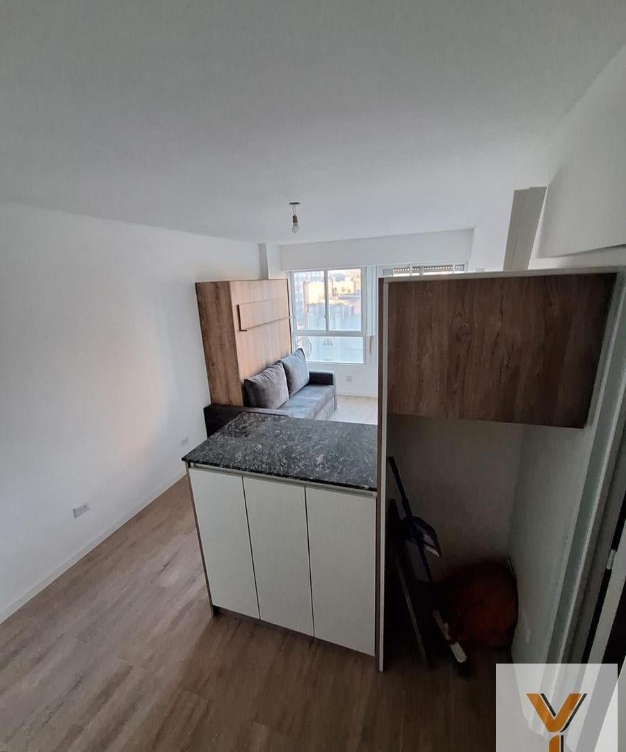 Foto de Departamento en Alquiler - Monoambiente 1 Baño - 25mts - Monserrat, imagen 1