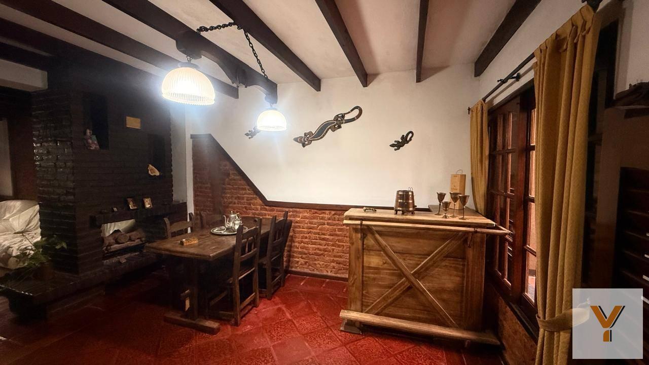 Foto de Casa en Venta - 3 Dormitorios 2 Baños - 240mts - General San Martin, imagen 5