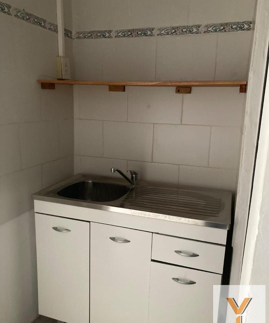 Foto de Local en Venta - 1 Baño - 120mts - Rawson, imagen 1