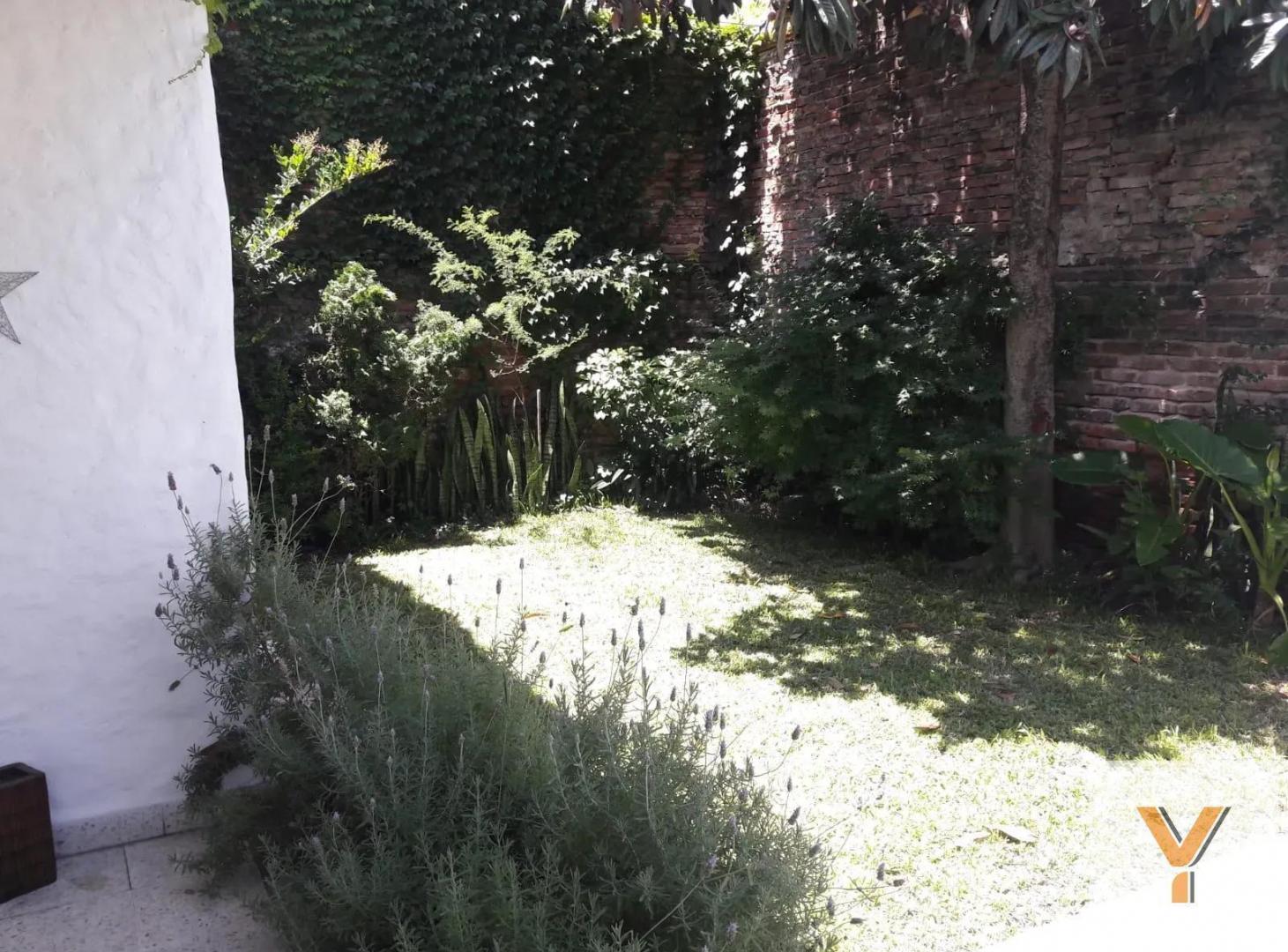 Foto de PH en Venta - 2 Dormitorios 1 Baño - 160mts - General San Martin, imagen 2