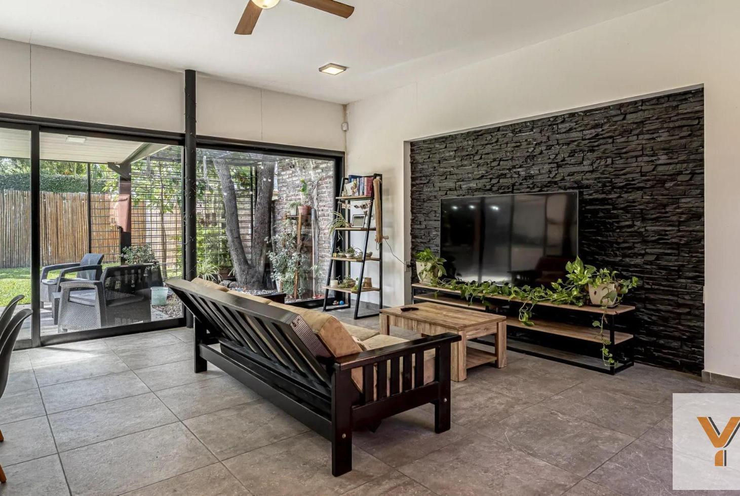Foto de Casa en Venta - 2 Dormitorios 2 Baños - 300mts - Lomas De Zamora, imagen 4