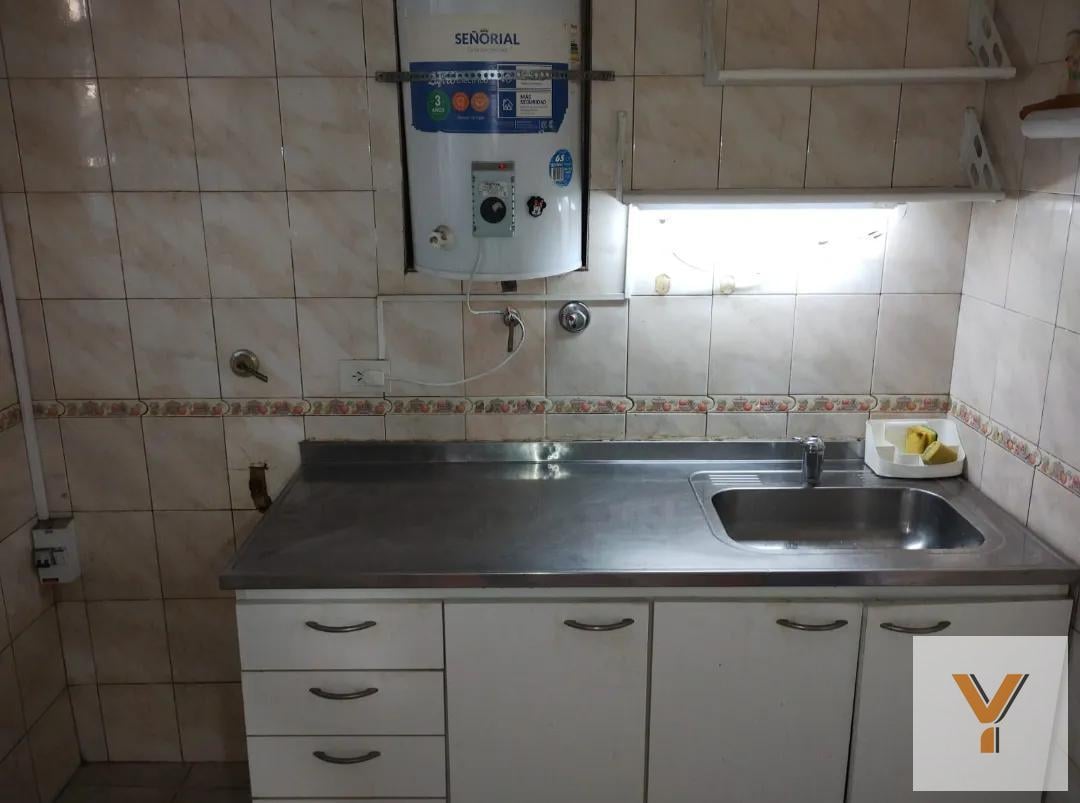 Foto de Casa en Alquiler - 2 Dormitorios 1 Baño - 85mts - Villa del Parque, imagen 3