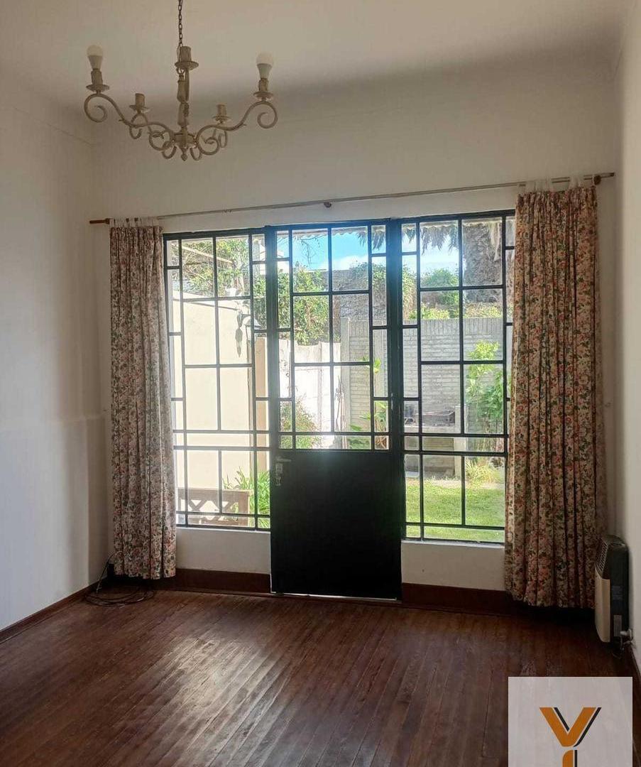 Foto de Casa en Alquiler - 2 Dormitorios 1 Baño - 120mts - La Plata, imagen 3