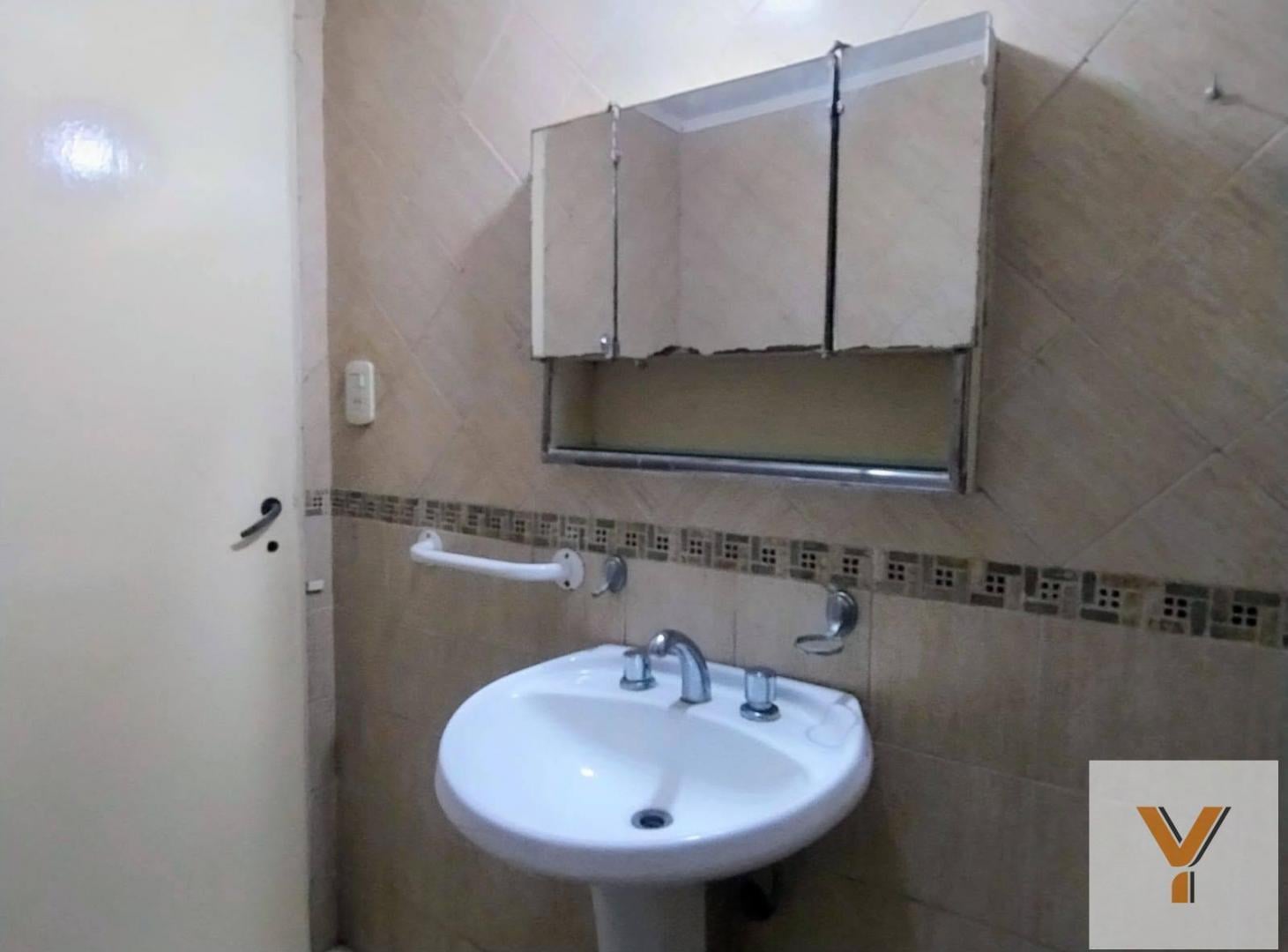 Foto de Departamento en Alquiler - 2 Dormitorios 1 Baño - 89mts - La Plata, imagen 3