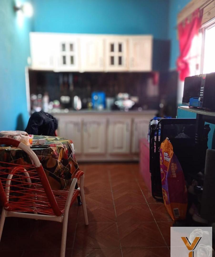Foto de Casa en Venta - 1 Dormitorio 1 Baño - 500mts - Ezeiza, imagen 3