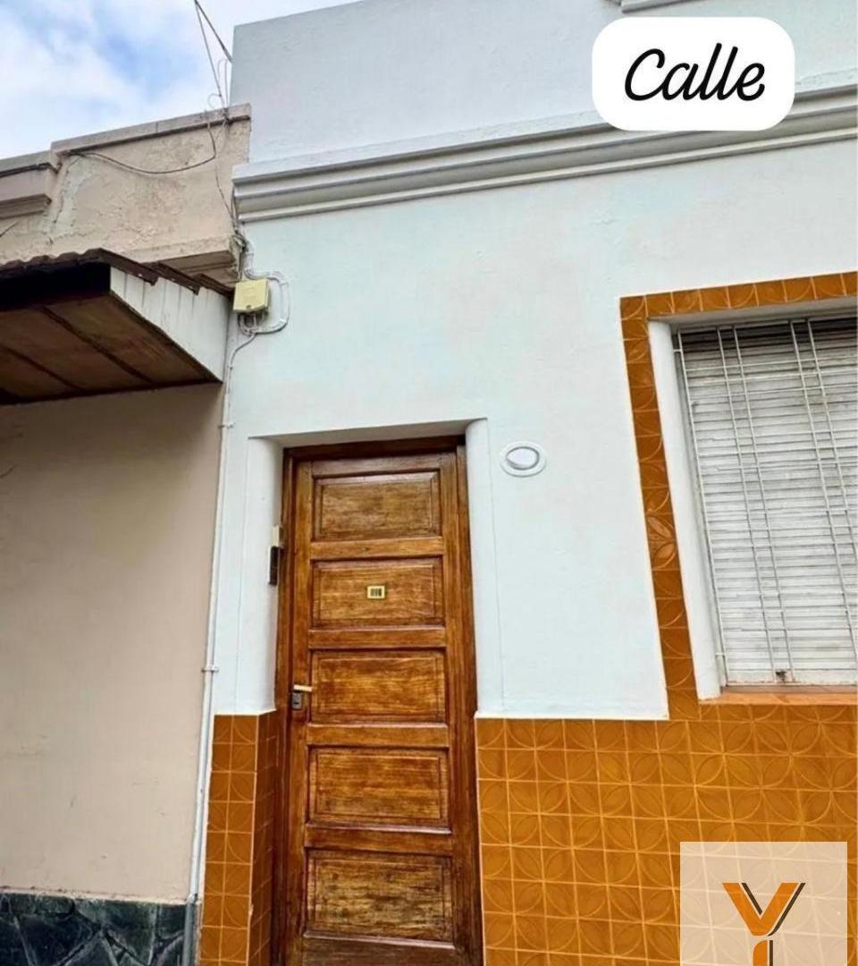 Foto de PH en Venta - 2 Dormitorios 2 Baños - 103mts - Villa Devoto, imagen 2