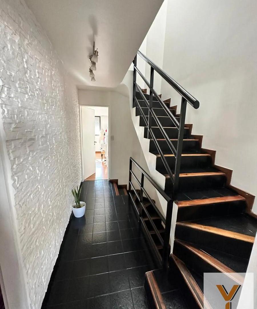 Foto de PH en Venta - 4 Dormitorios 3 Baños - 174mts - Villa Urquiza, imagen 4