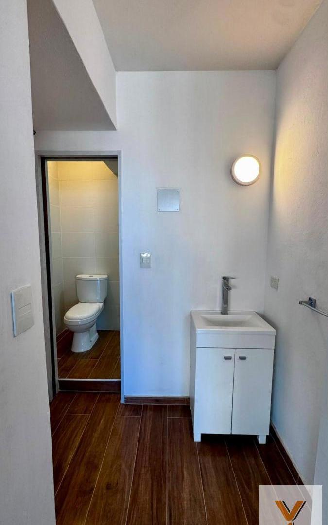 Foto de Departamento en Venta - 2 Dormitorios 2 Baños - 180mts - Recoleta, imagen 2
