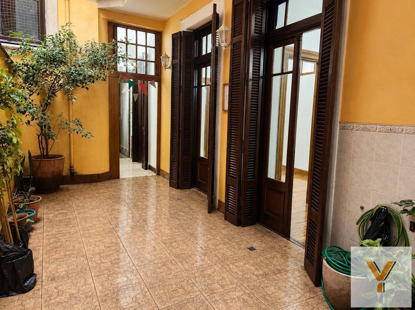 Foto de PH en Venta - 3 Dormitorios 2 Baños - 138mts - San Nicolás, imagen 2
