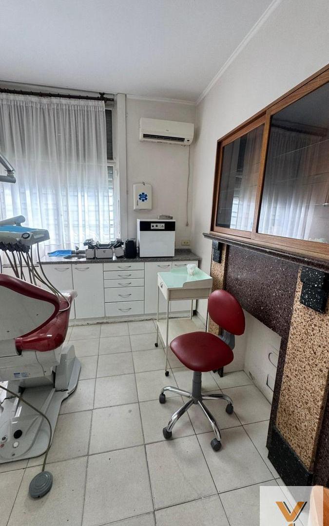 Foto de PH en Venta - 3 Dormitorios 3 Baños - 156.17mts - La Plata, imagen 2